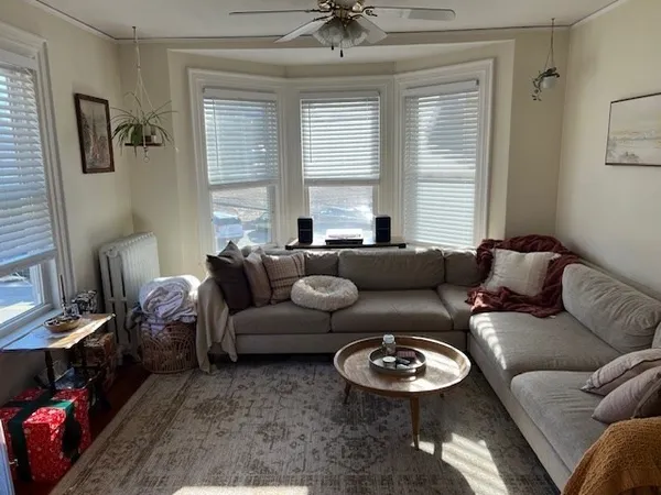 $3,200 | 36 Willow Street, Unit 2, Newton, MA 02459