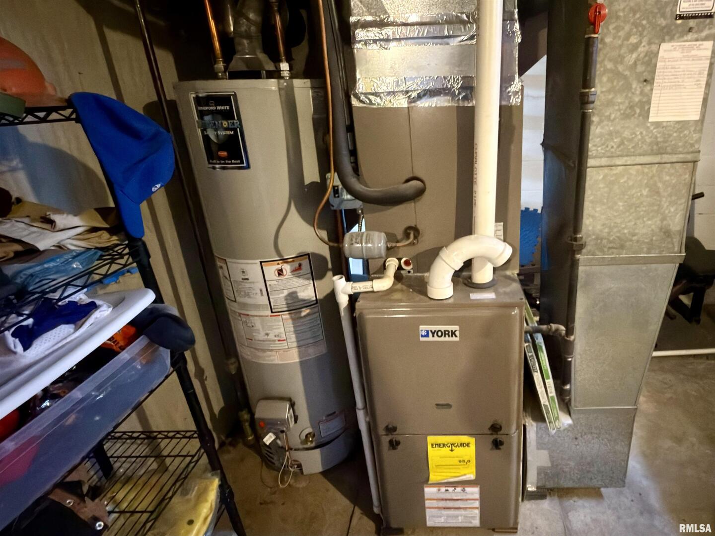 2003 19th Street Moline, IL 61265 - Photo 24 of 39 a view of washer and dryer