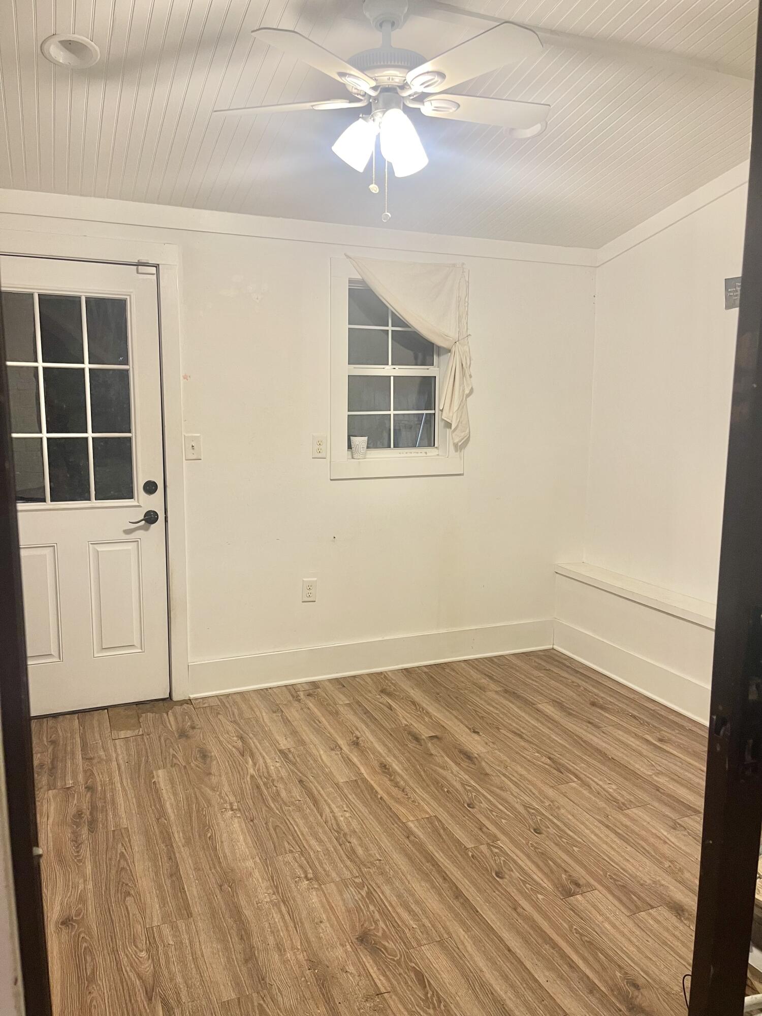 677 Buckhall Court, Unit C Mount Pleasant, SC 29464 - Photo 7 of 12 IMG_2499