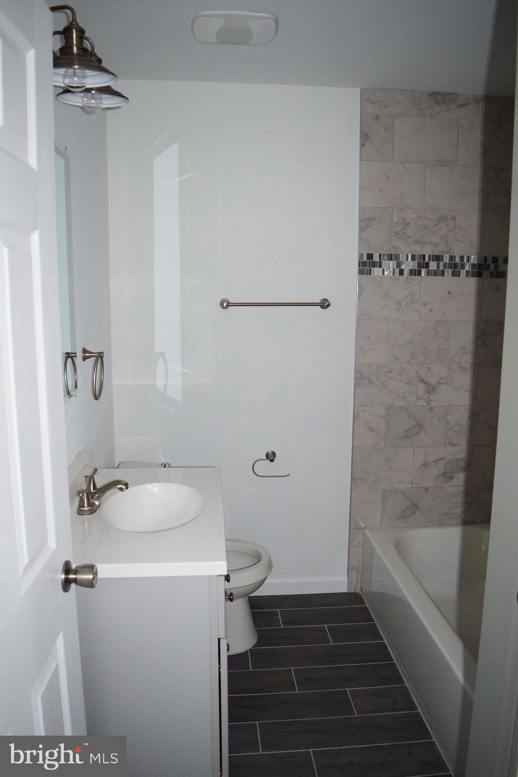20 Larkin Road Burlington, NJ 08016 - Photo 9 of 20 Gallery Image 9