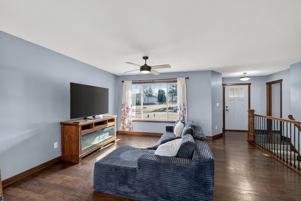 $414,900 | 3907 Sunnydale Lane Southeast, Rochester, MN 55904