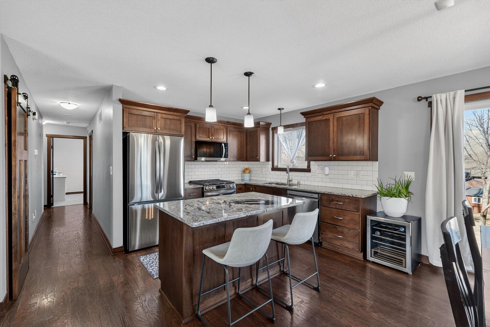3907 Sunnydale Lane Southeast Rochester, MN 55904 - Photo 8 of 28