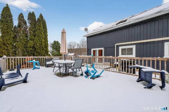 $359,900 | 18 Cadbury Place, Naugatuck, CT 06770