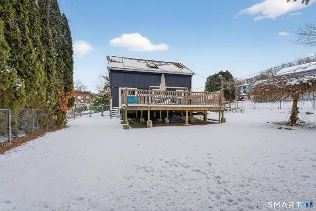 $359,900 | 18 Cadbury Place, Naugatuck, CT 06770