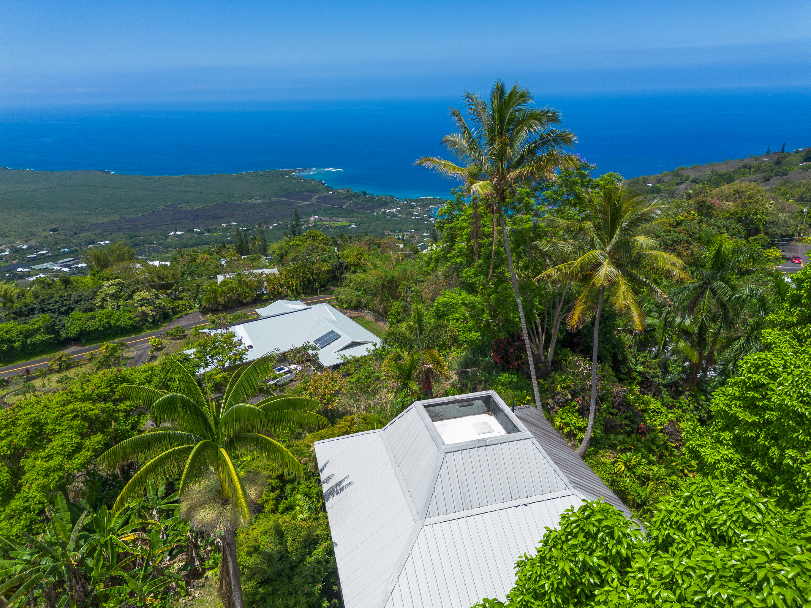 82-5971 Government Main Road Captain Cook, HI 96704 - Photo 29 of 30 a view of a yard with an ocean