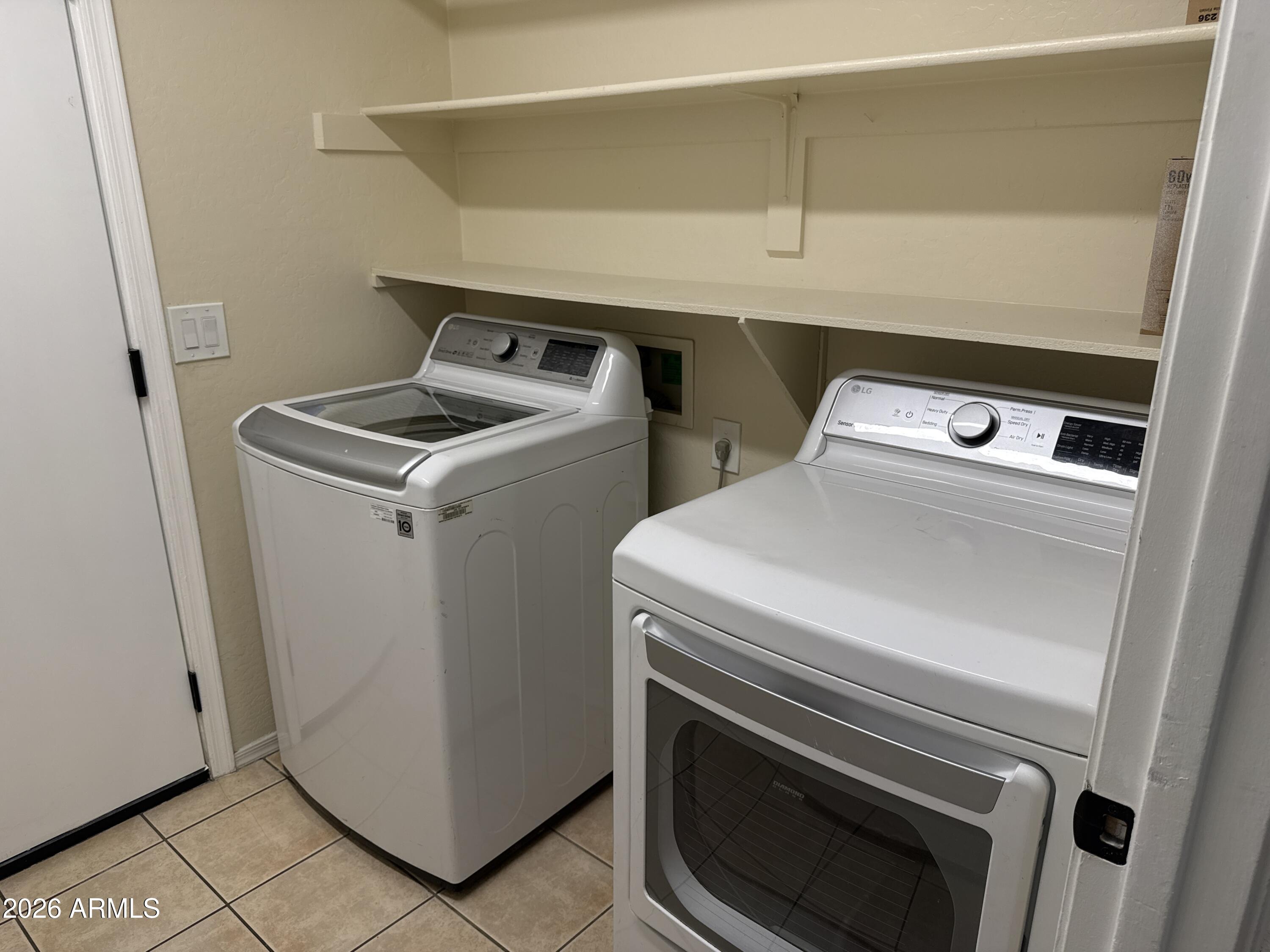 9630 West Reno View Drive Peoria, AZ 85345 - Photo 18 of 21 a utility room with dryer and washer