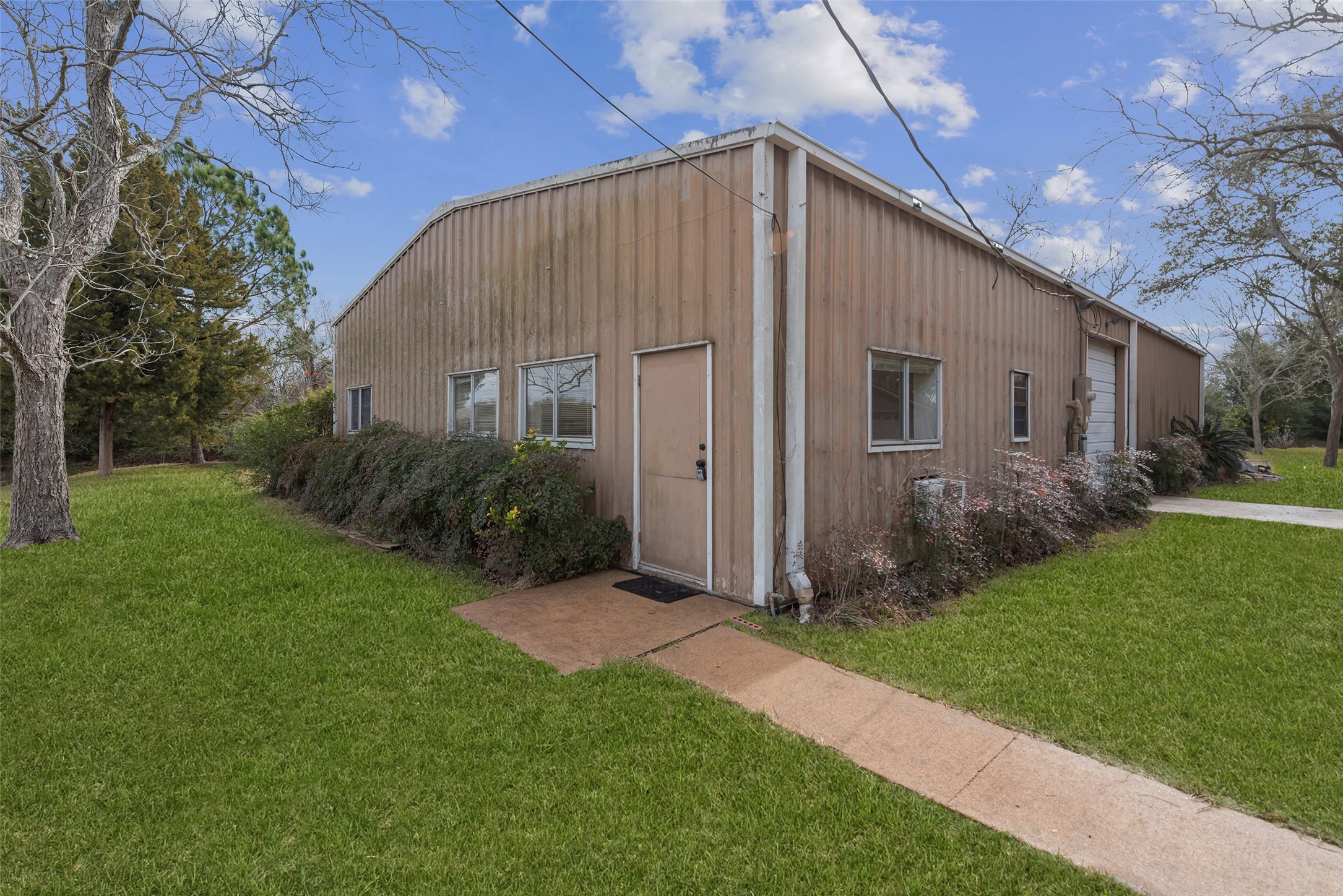 9811 Miner Road Highlands, TX 77562 - Photo 36 of 50 Apartment