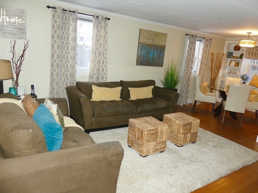 38 Ford Street Springfield, MA 01118 - Photo 5 of 33 Gallery Image 5