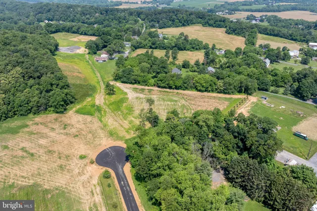 $525,000 | 528 Phillips Drive, Unit LOT 2, Columbia, PA 17512