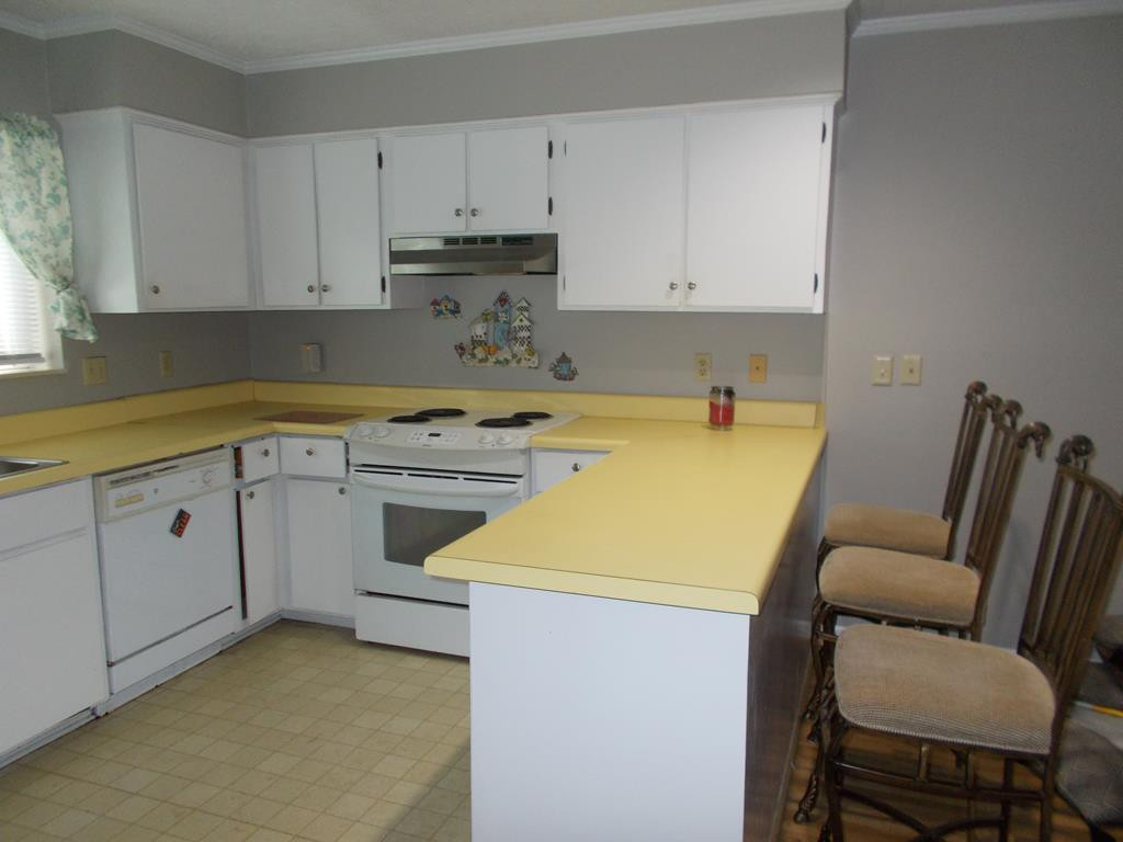 20 R Andre Michaux Road Santee, SC 29142 - Photo 5 of 11 Gallery Image 5