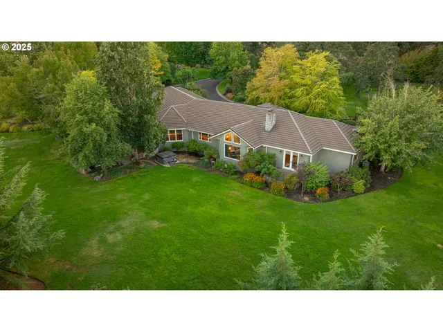 $2,000,000 | 11790 Northwest Fox Ridge Road, McMinnville, OR 97128