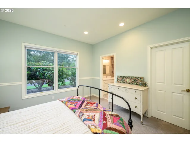 $2,000,000 | 11790 Northwest Fox Ridge Road, McMinnville, OR 97128