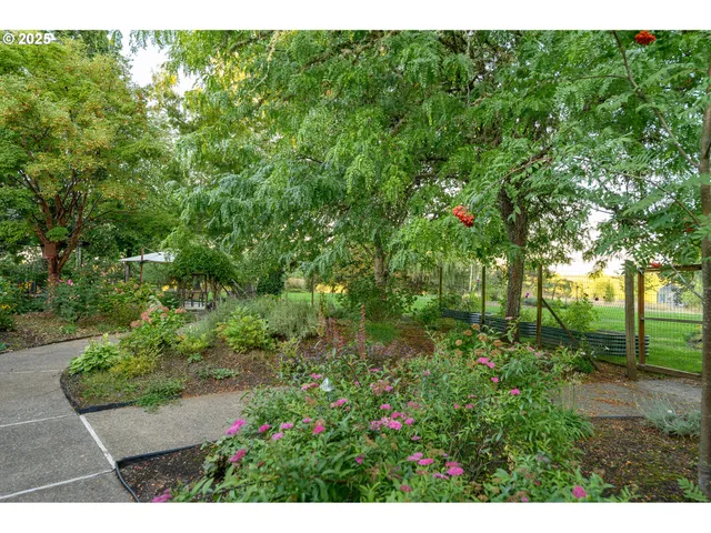 $2,000,000 | 11790 Northwest Fox Ridge Road, McMinnville, OR 97128