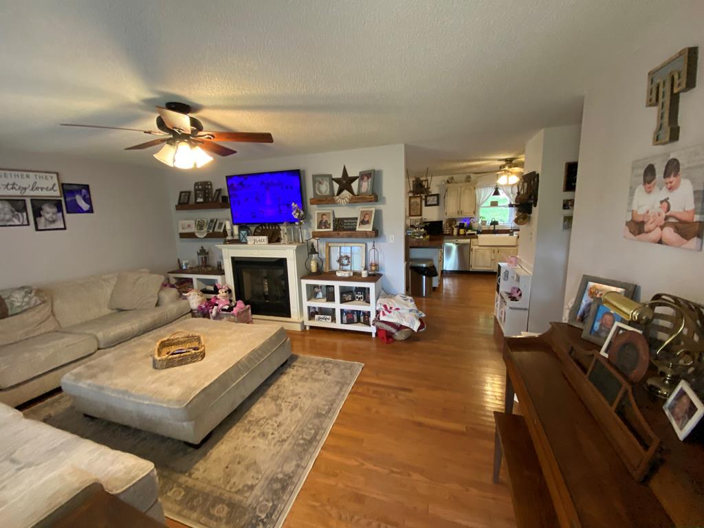 3555 Whitetop Road Chilhowie, VA 24319 - Photo 20 of 33 Gallery Image 20