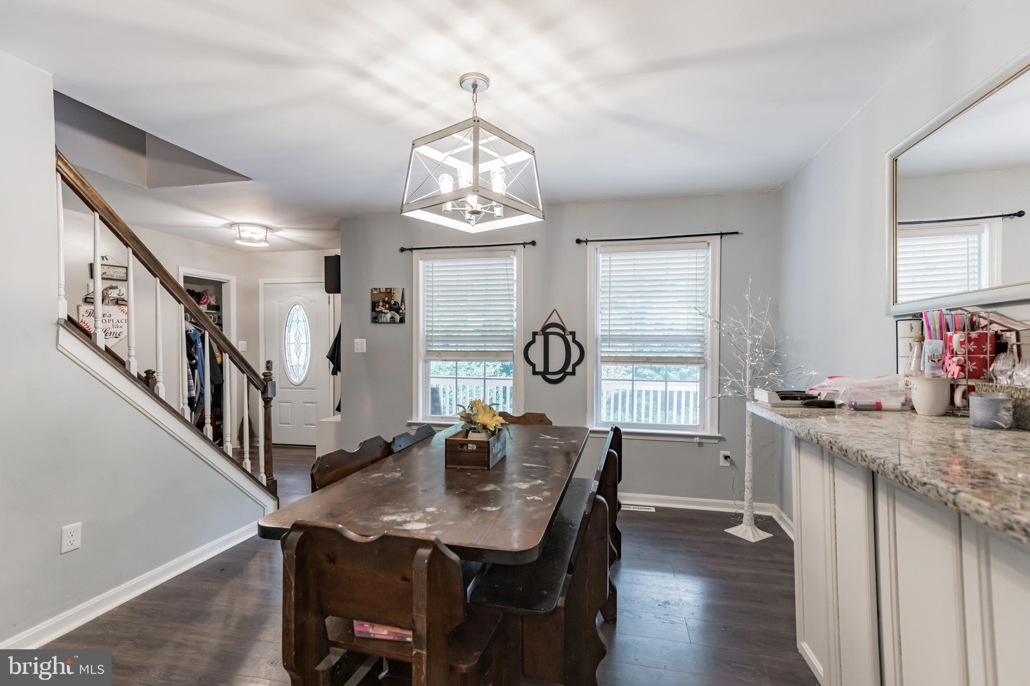 285 Hilltop Road Lusby, MD 20657 - Photo 9 of 28 Dining Room