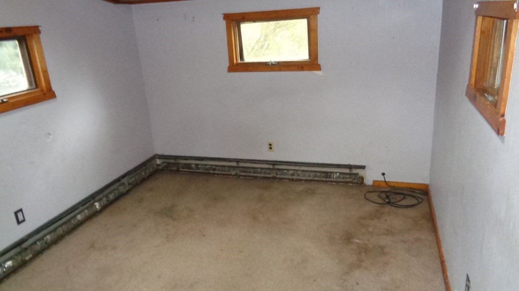 160 Sconticut Neck Road Fairhaven, MA 02719 - Photo 8 of 11 Gallery Image 8
