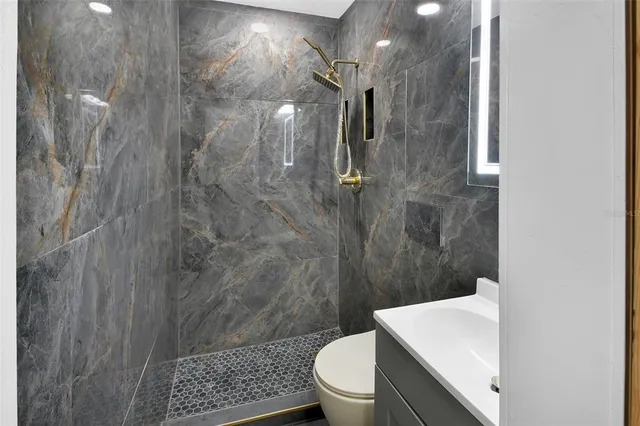 $284,900 | 1015 East Howry Avenue, Deland, FL 32724