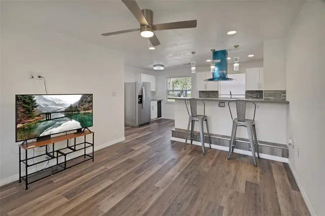 $284,900 | 1015 East Howry Avenue, Deland, FL 32724