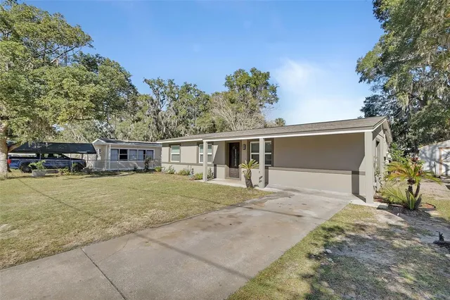 $284,900 | 1015 East Howry Avenue, Deland, FL 32724