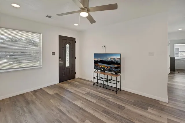 $284,900 | 1015 East Howry Avenue, Deland, FL 32724