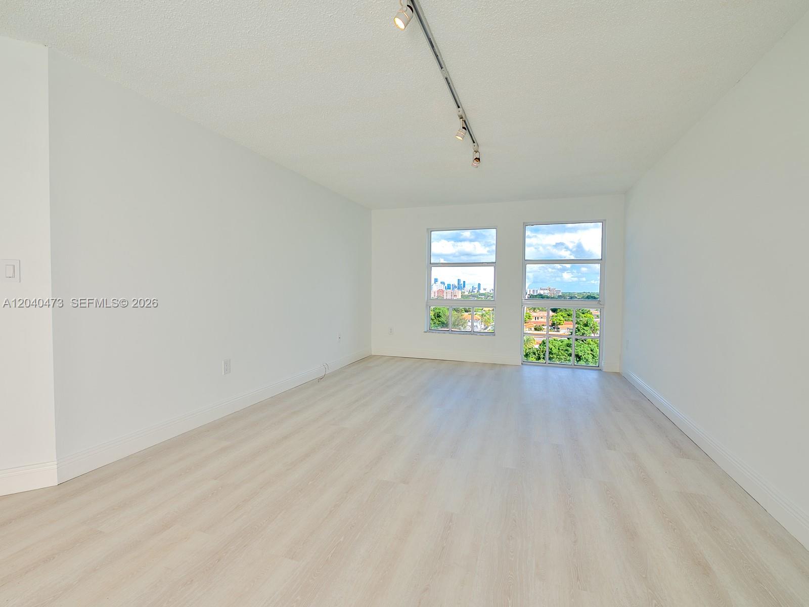 2351 Douglas Road, Unit 910 Miami, FL 33145 - Photo 3 of 23