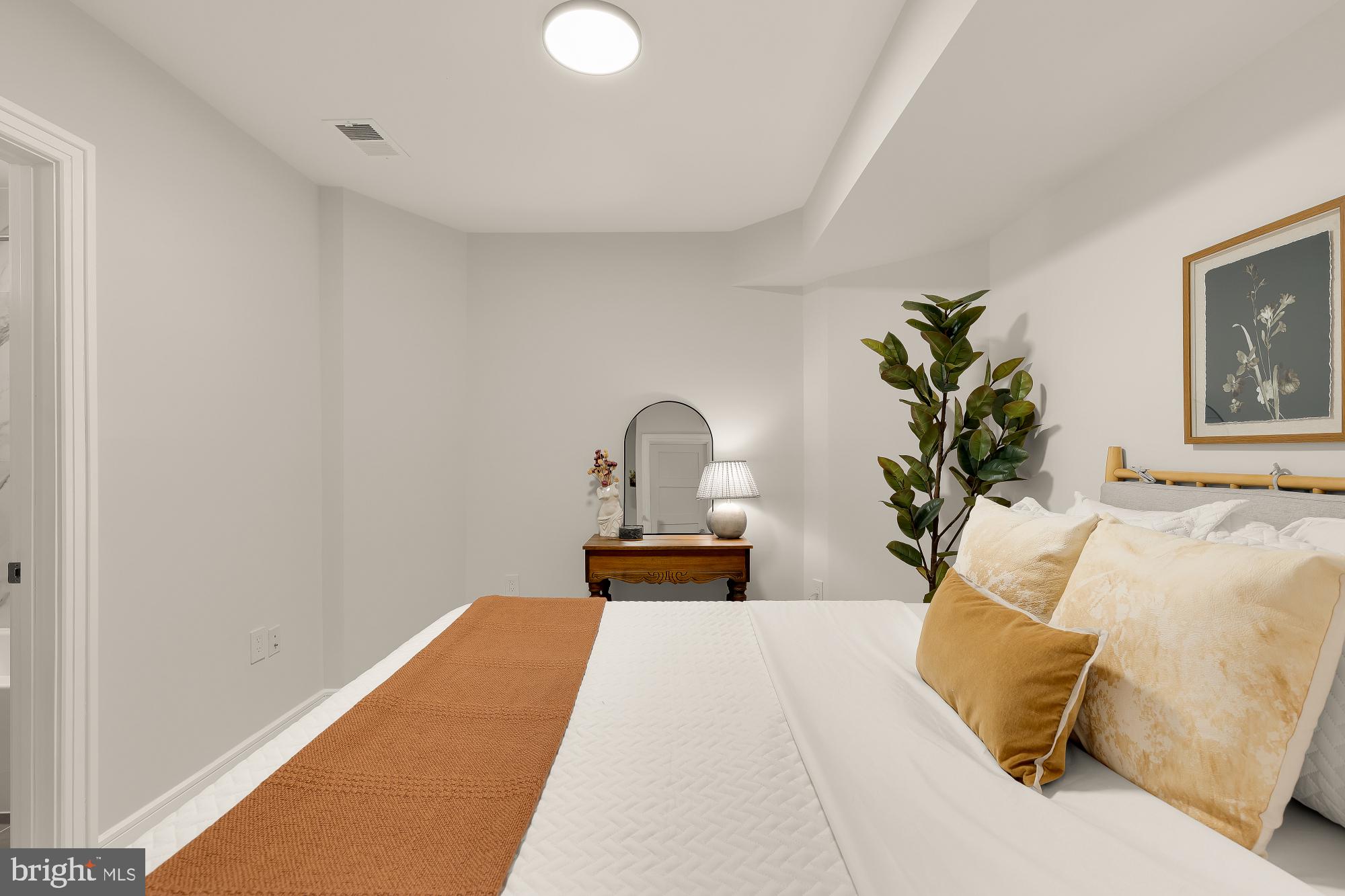 647 G Street Southeast, Unit 1 Washington, DC 20003 - Photo 24 of 32
