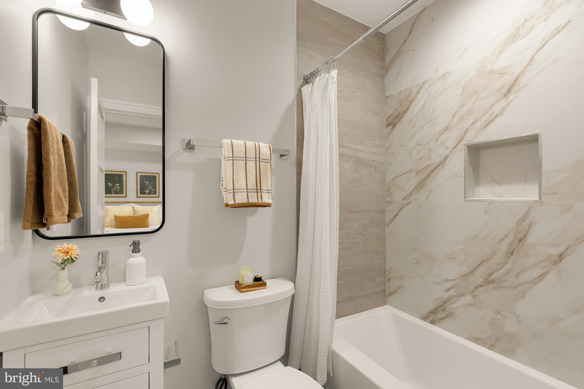 647 G Street Southeast, Unit 1 Washington, DC 20003 - Photo 27 of 32
