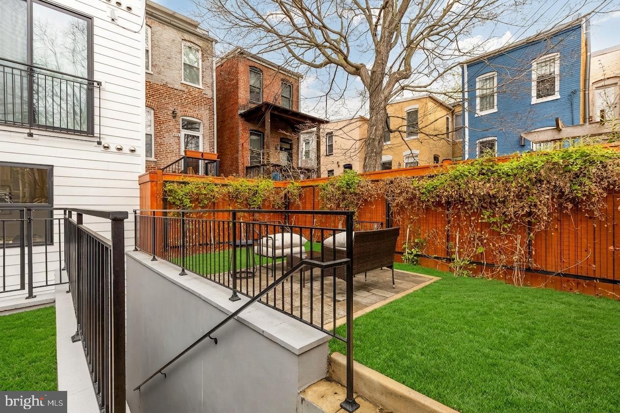 647 G Street Southeast, Unit 1 Washington, DC 20003 - Photo 30 of 32