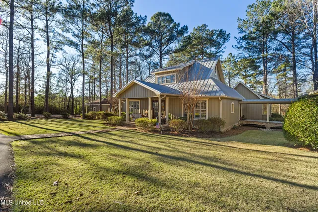 $979,900 | 35 Boggy Hollow Road, Purvis, MS 39475