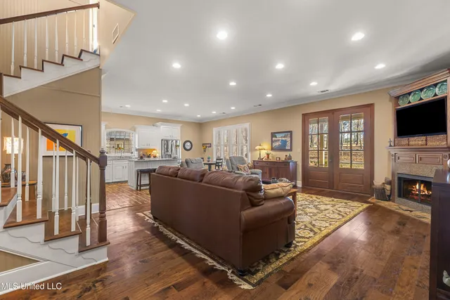 $979,900 | 35 Boggy Hollow Road, Purvis, MS 39475