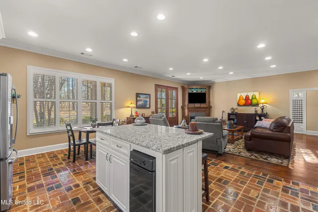 $979,900 | 35 Boggy Hollow Road, Purvis, MS 39475