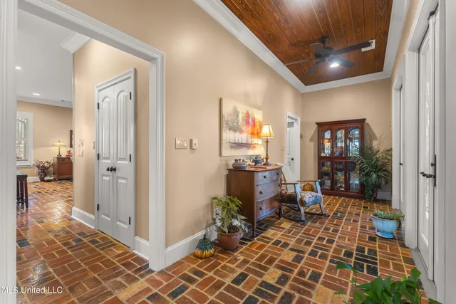 $979,900 | 35 Boggy Hollow Road, Purvis, MS 39475