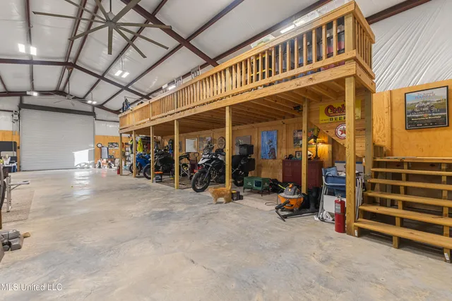 $979,900 | 35 Boggy Hollow Road, Purvis, MS 39475