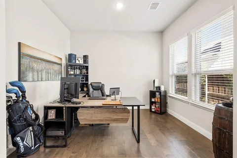 $744,999 | 2270 English Ivy Road, Frisco, TX 75033