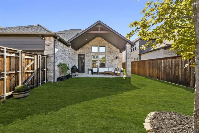 $744,999 | 2270 English Ivy Road, Frisco, TX 75033