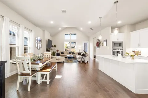 $744,999 | 2270 English Ivy Road, Frisco, TX 75033