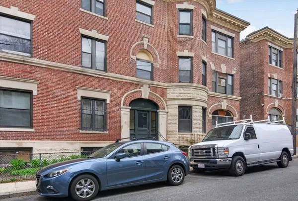 $434,000 | 19 Royal Street, Unit 6, Boston, MA 02134