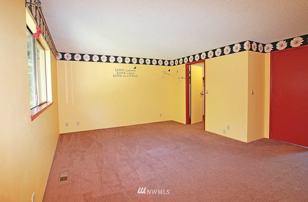 17802 30th Drive Southeast Bothell, WA 98012 - Photo 6 of 15 Gallery Image 6