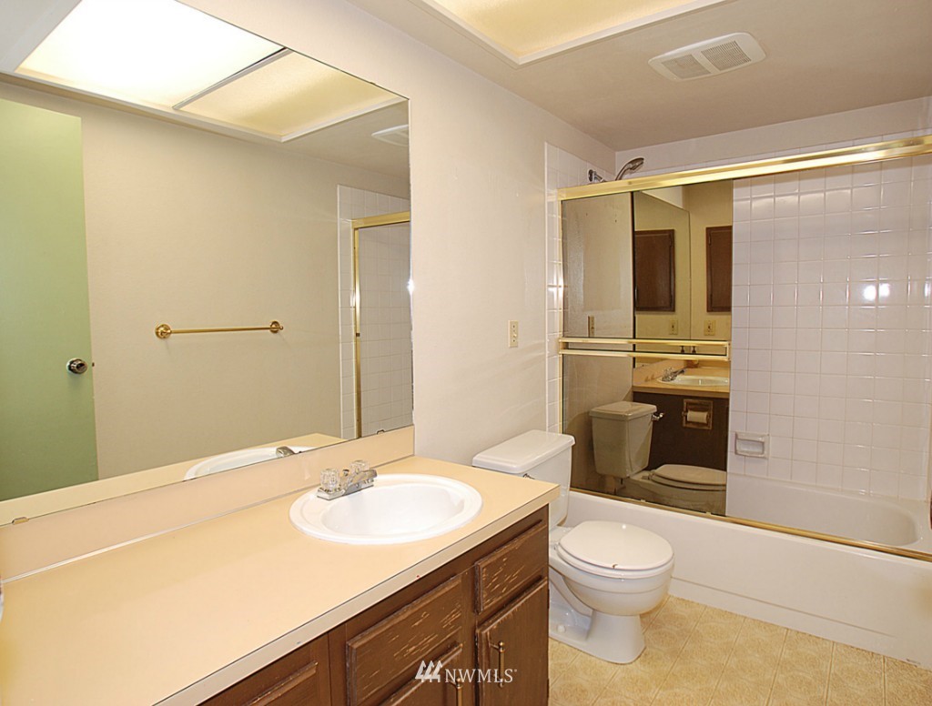 17802 30th Drive Southeast Bothell, WA 98012 - Photo 10 of 15 Gallery Image 10