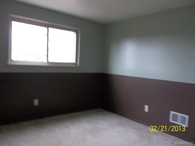 47459 Royal Road Macomb, MI 48044 - Photo 18 of 18 100_5327.JPG