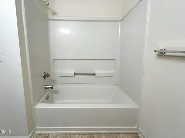 $1,950 | 2000 University Woods Road, Unit 102, Raleigh, NC 27603
