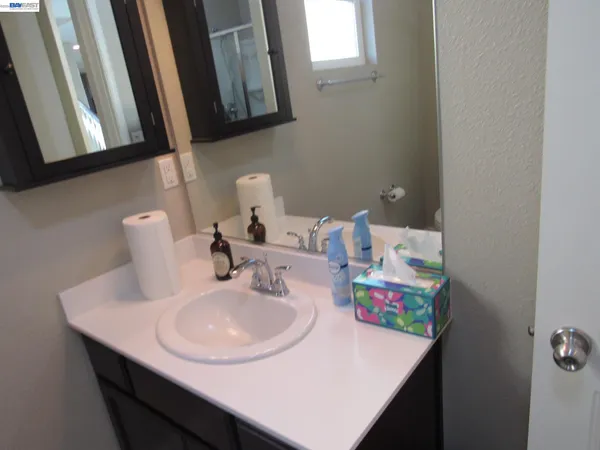 $3,600 | 607 Guild Road, Vacaville, CA 95688