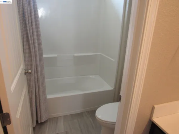 $3,600 | 607 Guild Road, Vacaville, CA 95688