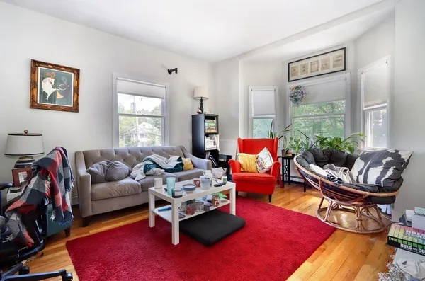 $4,100 | 166 Raymond Street, Unit 166, Cambridge, MA 02140