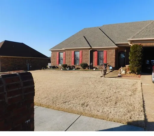 $237,500 | 6736 Olivia Forest Road, Memphis, TN 38141