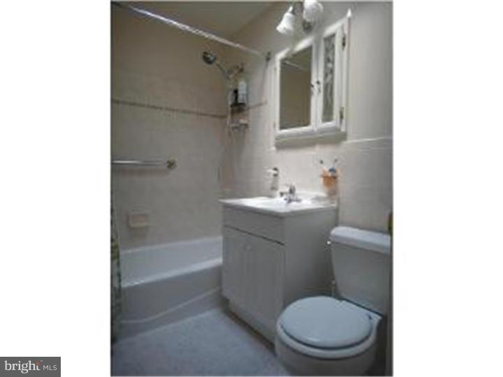 11732 Millbrook Road Philadelphia, PA 19154 - Photo 13 of 19 Gallery Image 13