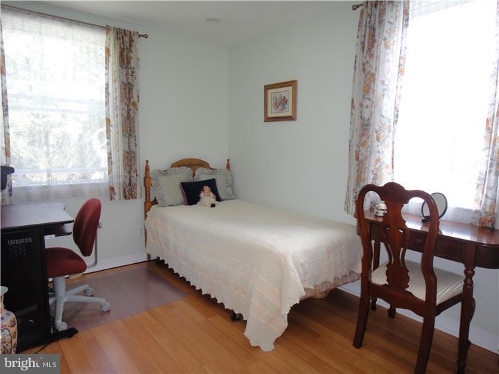 11732 Millbrook Road Philadelphia, PA 19154 - Photo 14 of 19 Gallery Image 14