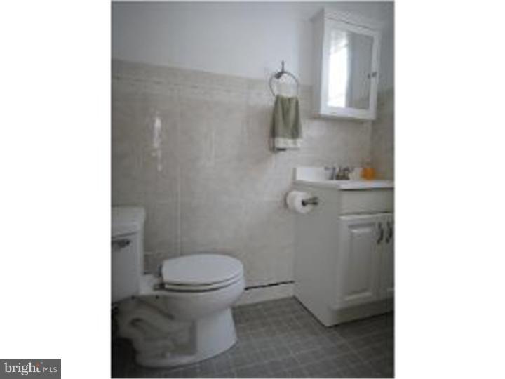 11732 Millbrook Road Philadelphia, PA 19154 - Photo 5 of 19 Gallery Image 5