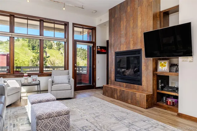 $1,700,000 | 703 Lincoln Avenue, Unit B307, Steamboat Springs, CO 80487