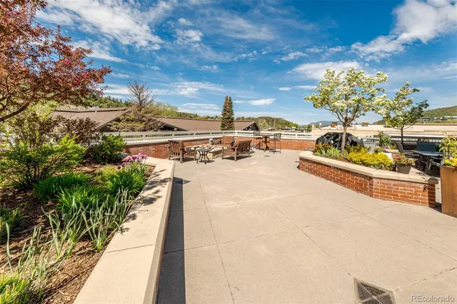 $1,700,000 | 703 Lincoln Avenue, Unit B307, Steamboat Springs, CO 80487